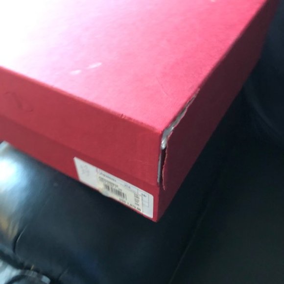 Brand New, Never Worn Valentino Garavani Women's Rockstud Cage Leather Pumps - Picture 2 of 13